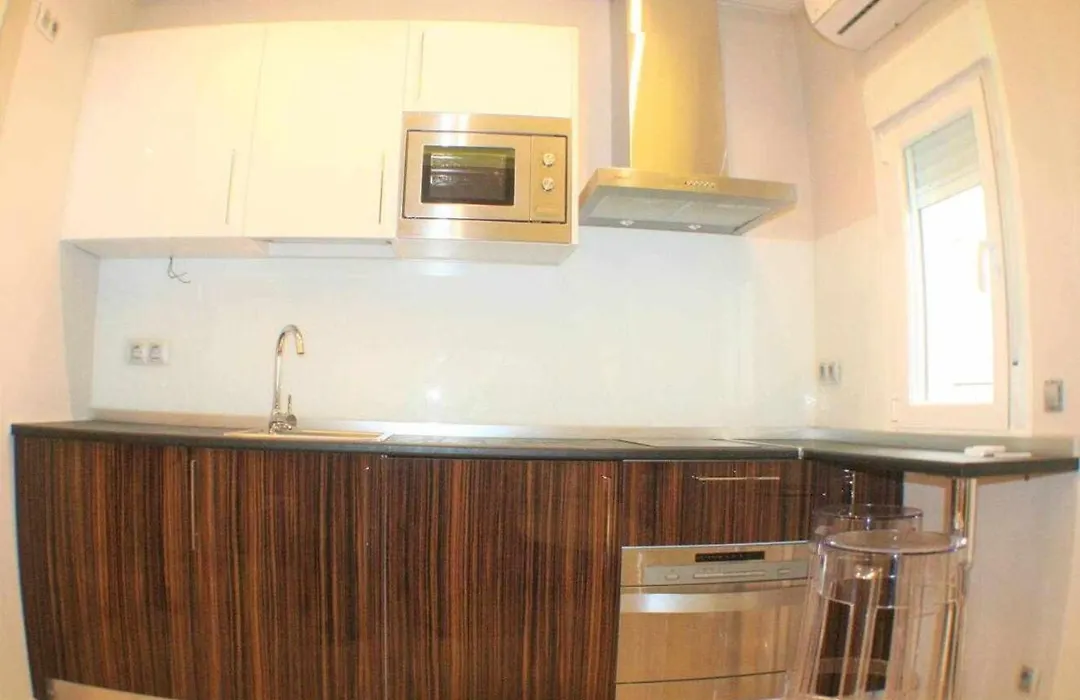Apartamento con terraza céntrico moderno Nuevo-1